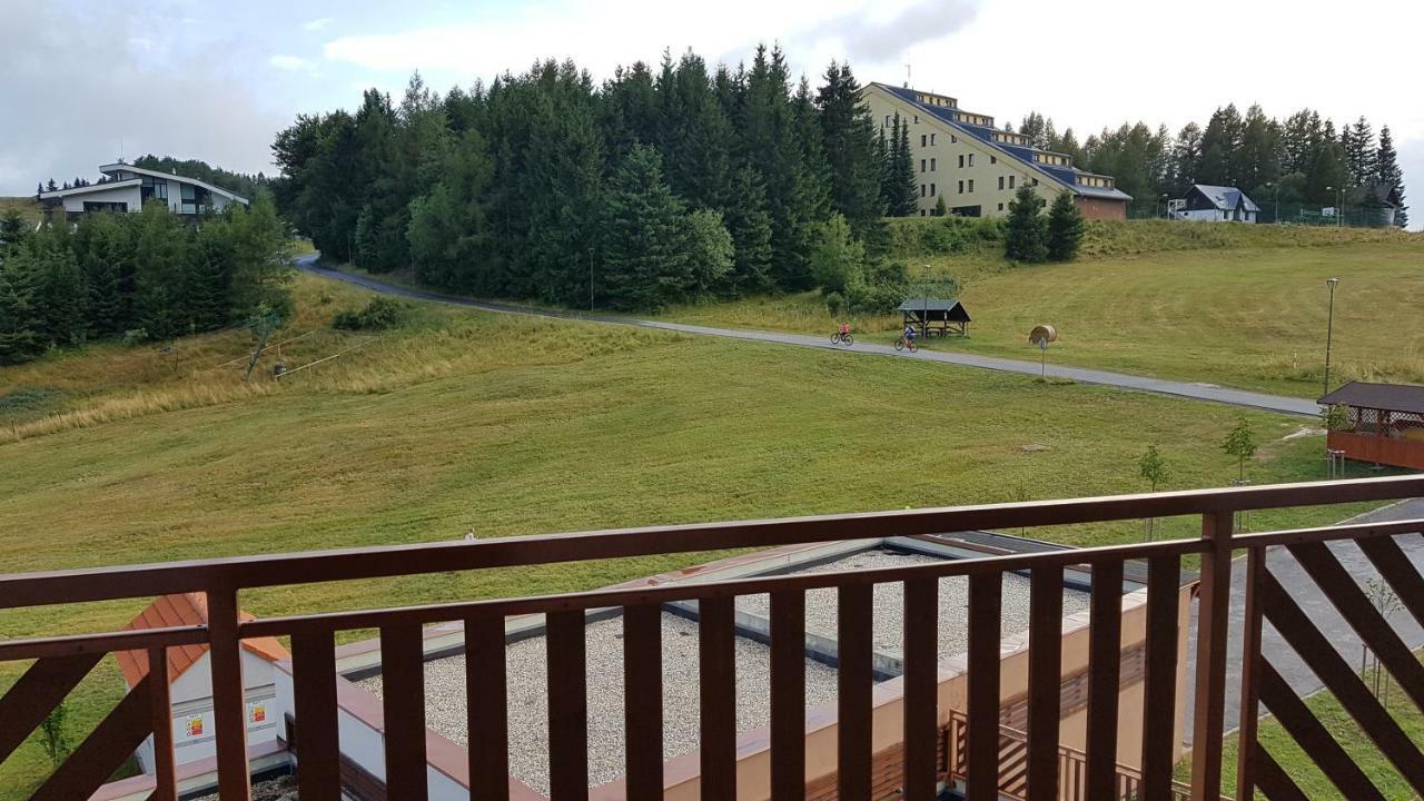Apartman-Bruno Donovaly Eksteriør bilde